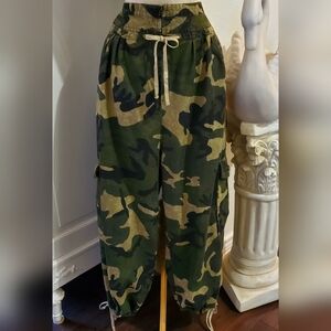 Free People Camo Utility Cargo Balloon Drawstring Pants 12